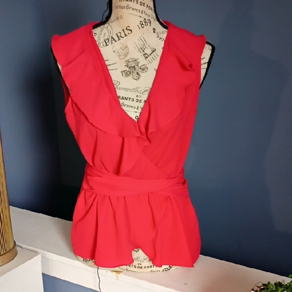 Max Studio Red Sleeveless Top Ruffled Beckline Vneck. Tie Around
